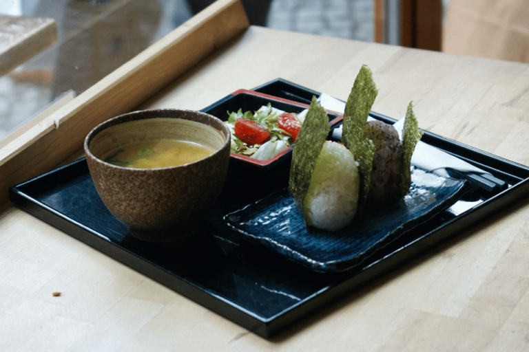 Japan Food Classics: A Simple Guide to the Most Loved Dishes Across the Country