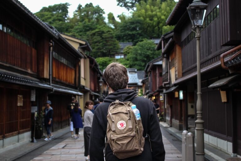 Common Tourist Mistakes in Japan: What to Do Instead