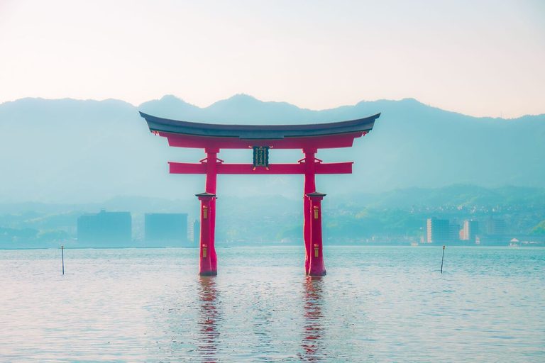 Temples and Shrines in Japan: A Traveler’s Guide to Rituals, Festivals, and Experiences