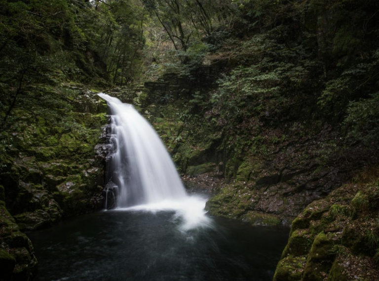 Akame 48 Waterfalls Trail Guide: A Scenic Nature Escape